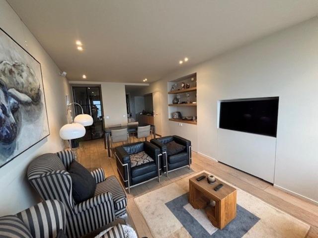 Appartement Modern Two-bedroom With Breathtaking Views And Two Charming Terraces T39 *